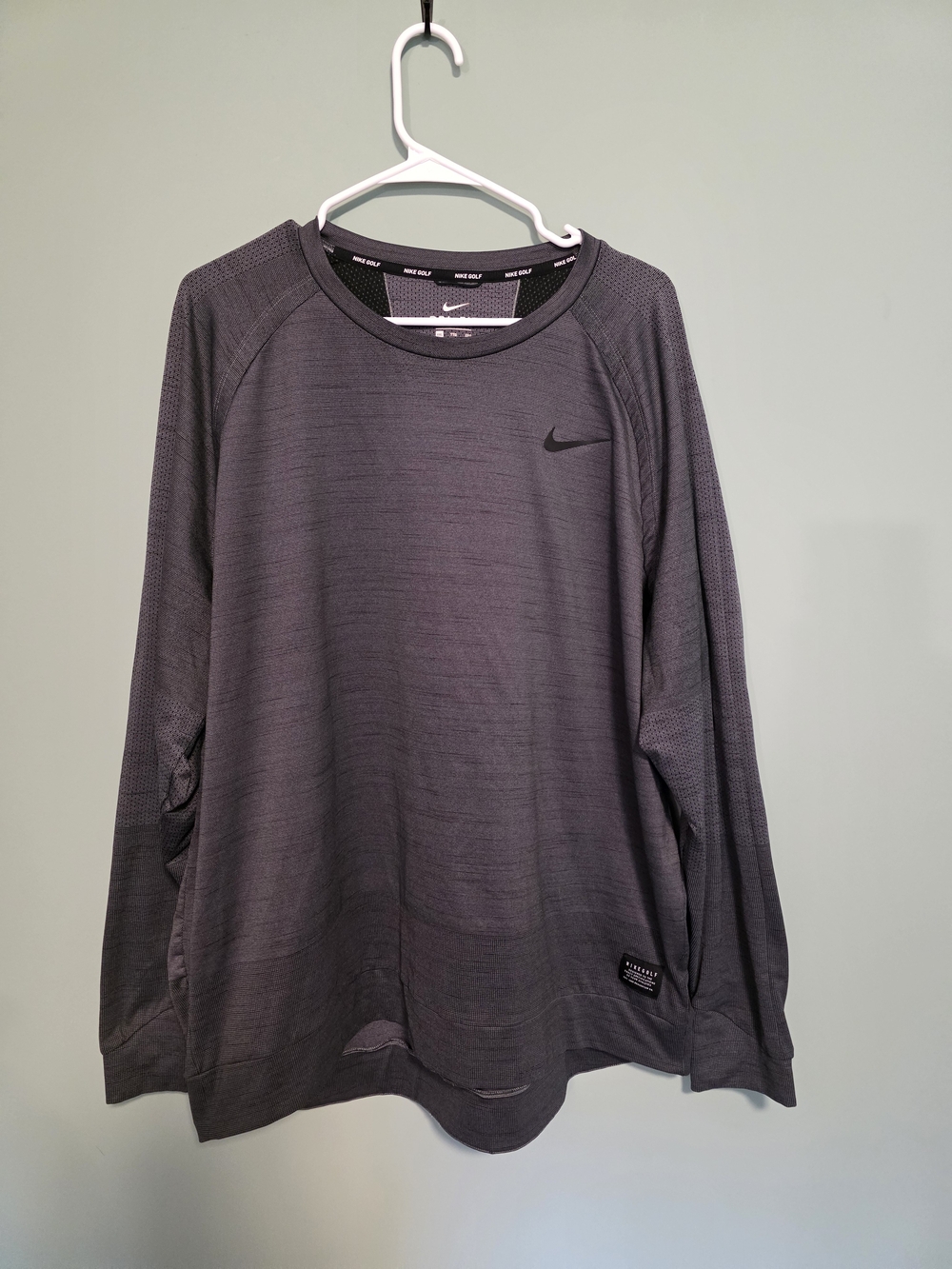 Nike Men’s Long-Sleeve Performance Shirt - Charcoal Gray